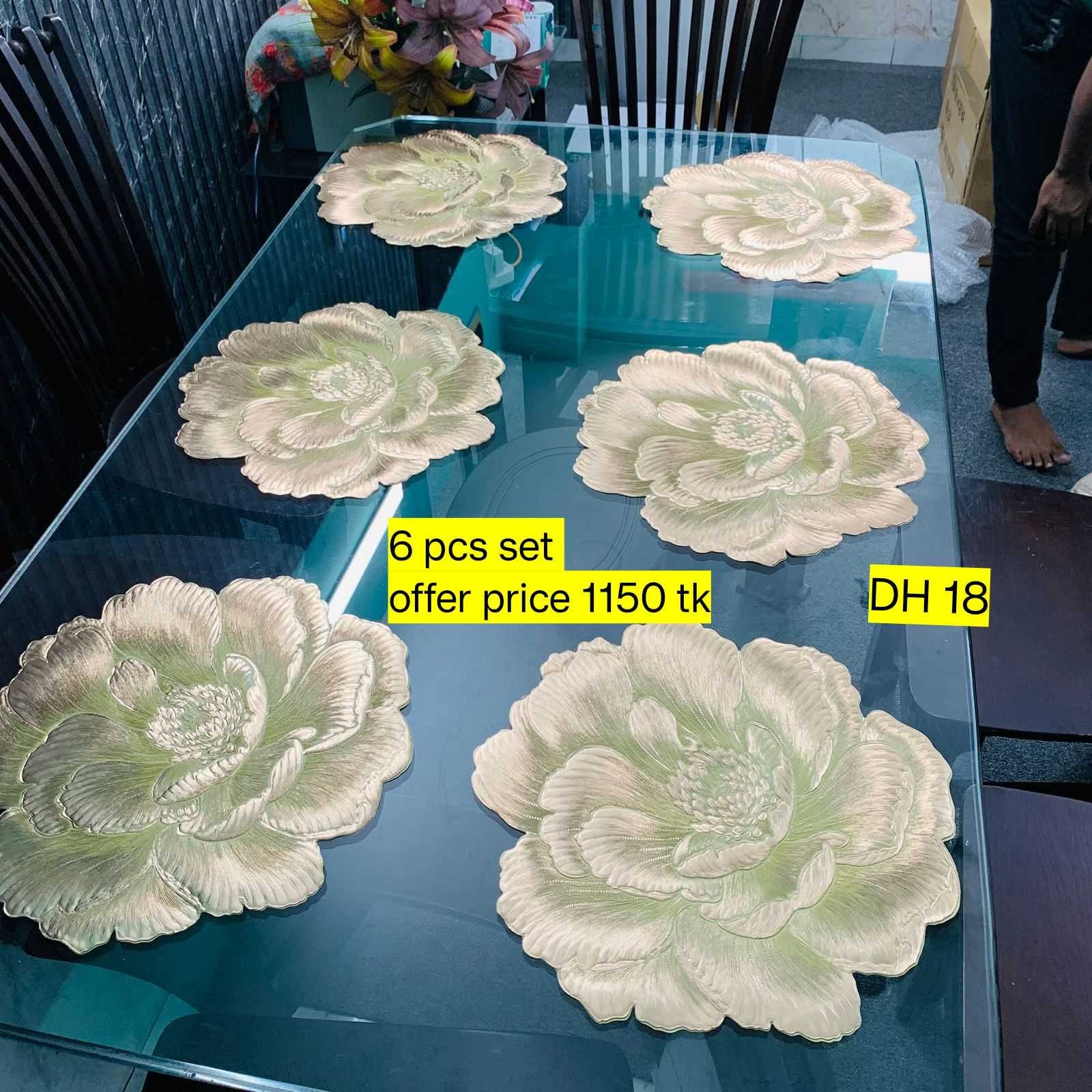 6 Pcs Placemats Set with Runner for Dining Table -